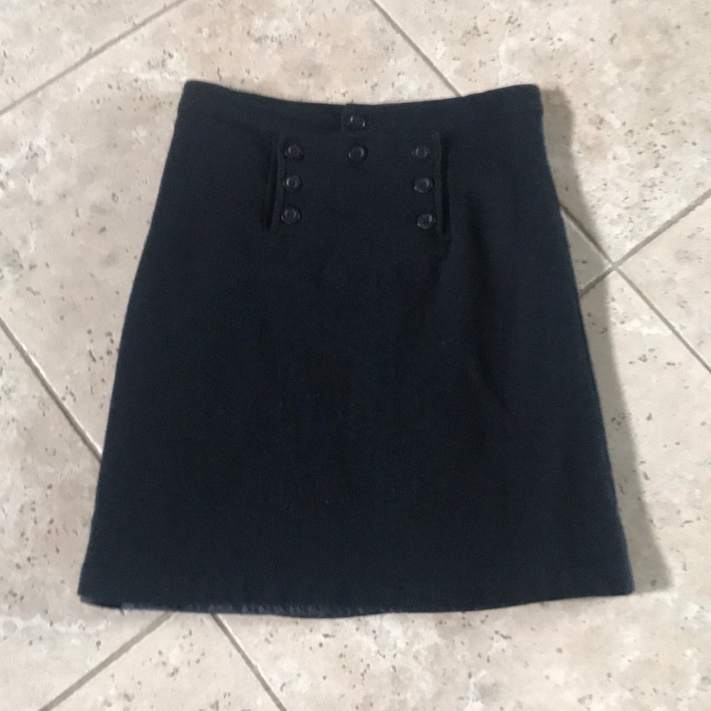 5/$15 Old Navy Black Skirt-low waisted Size 1